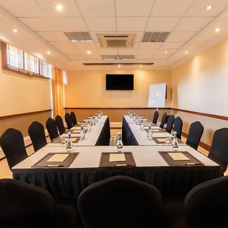 Kigali Serena Hotel Esterno foto