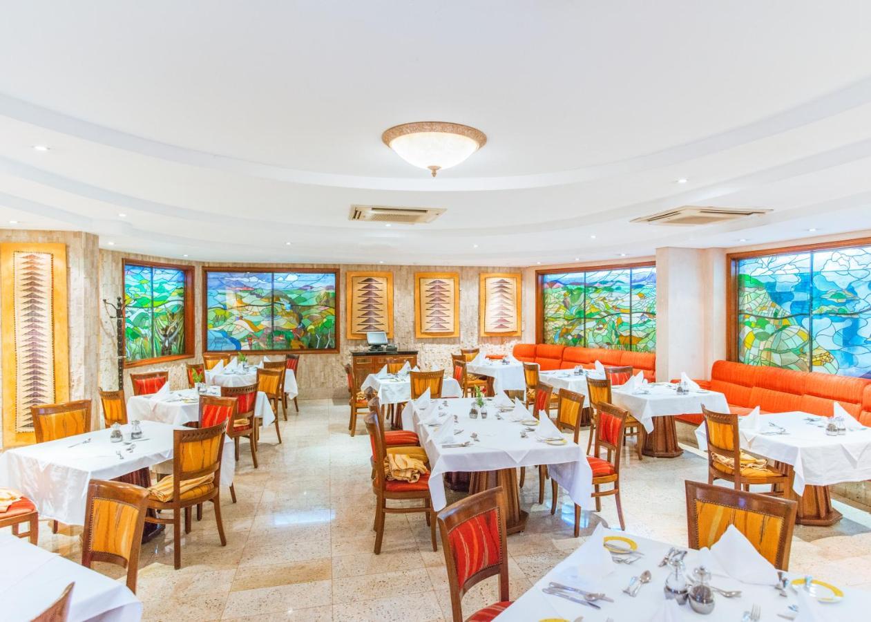 Kigali Serena Hotel Esterno foto