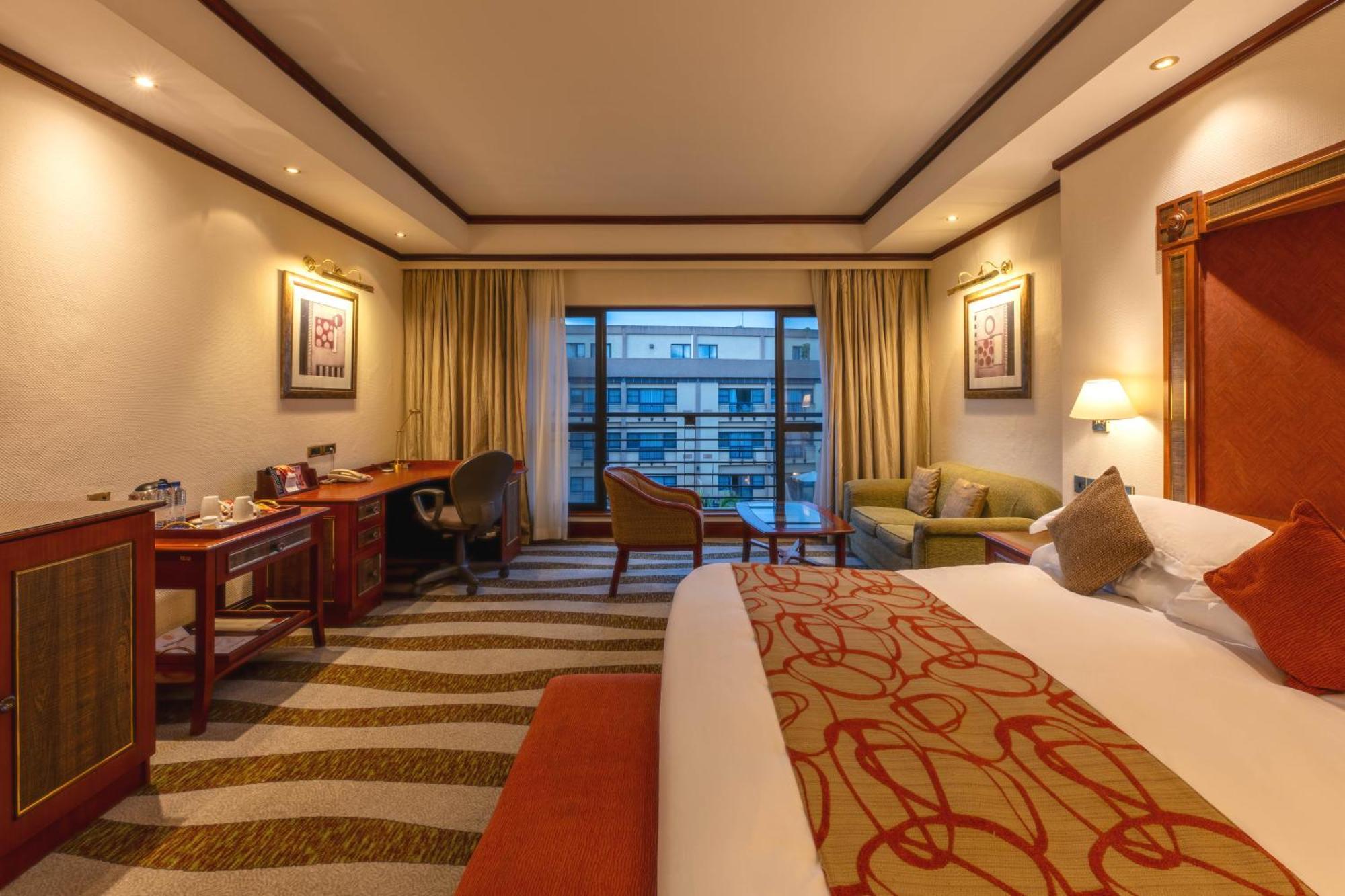 Kigali Serena Hotel Esterno foto