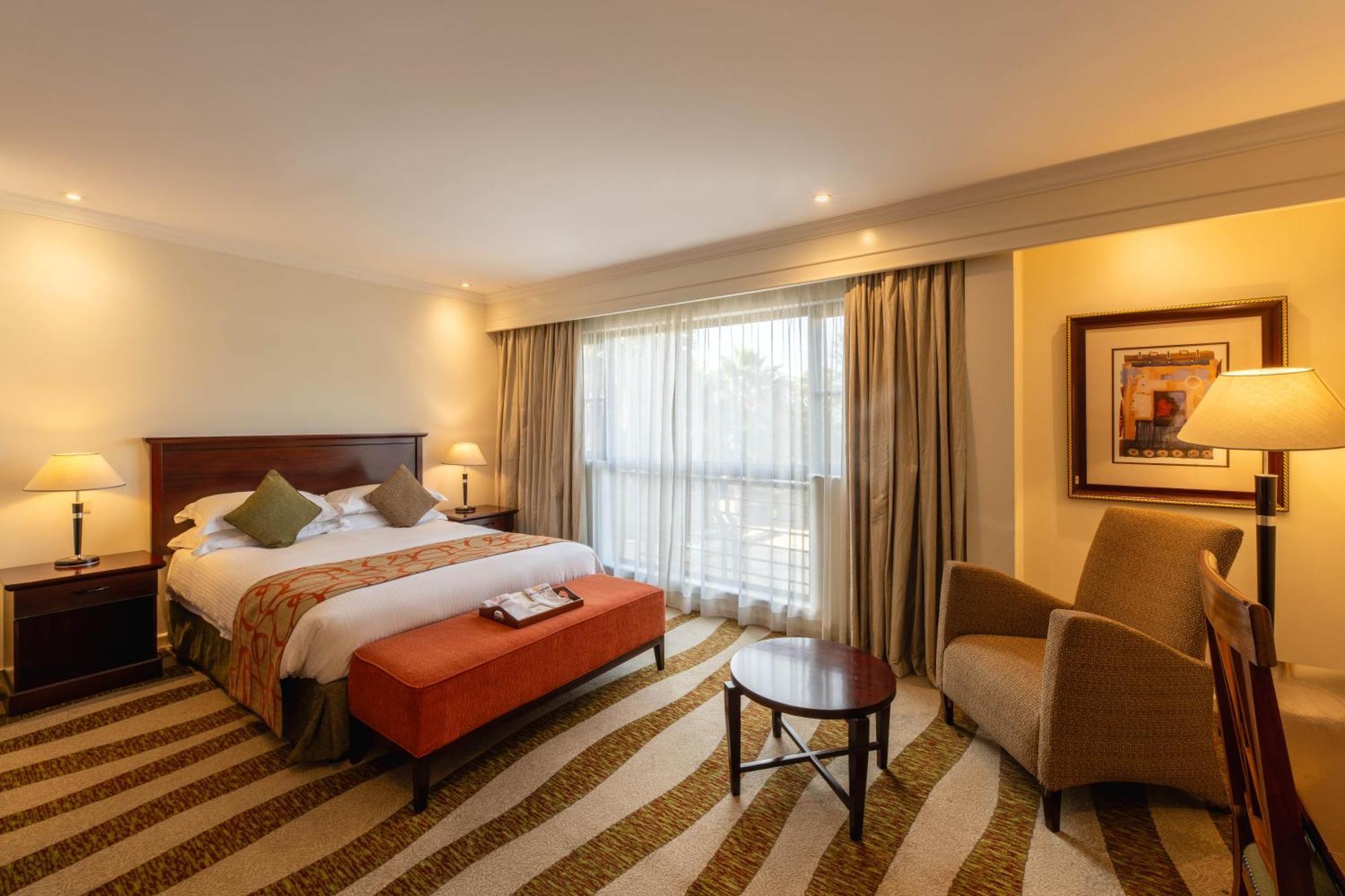 Kigali Serena Hotel Esterno foto