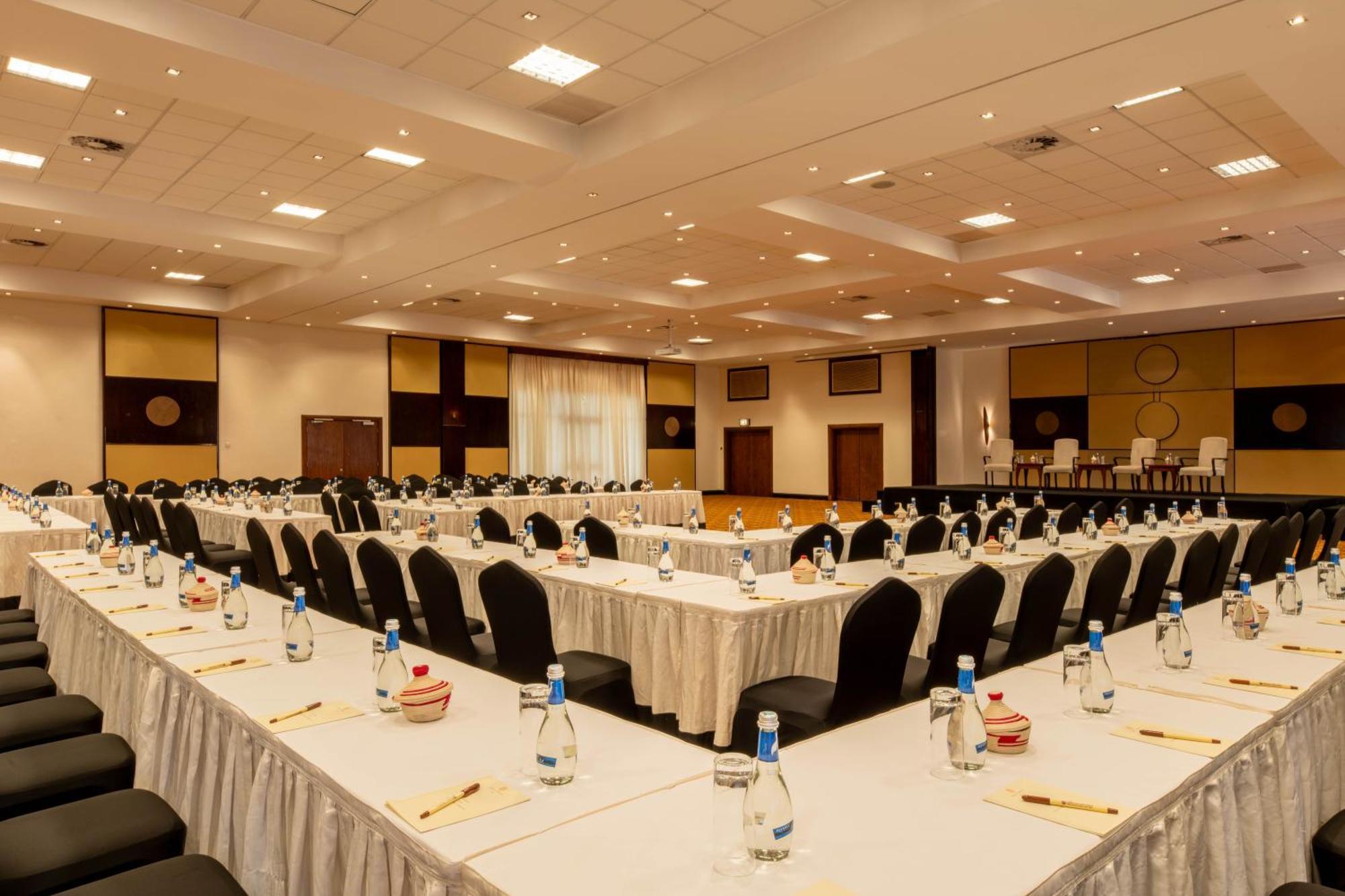 Kigali Serena Hotel Esterno foto